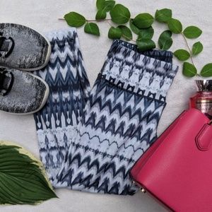 90 degree by Reflex 3/4 length leggings blue/white